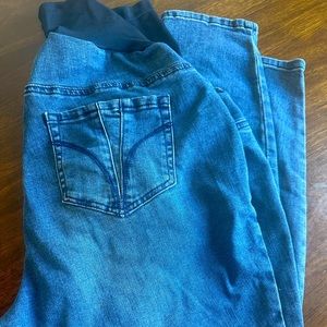Plus size maternity jeans